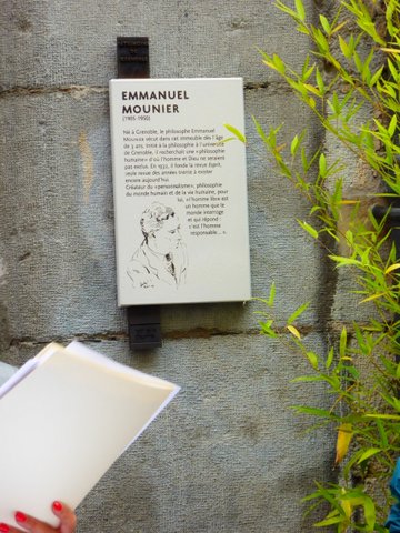 Plaque a la mémoire d'Emmanuel Mounier